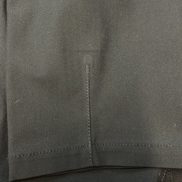 Lululemon black dress pants with button fly size 4 - Picture 5 of 5